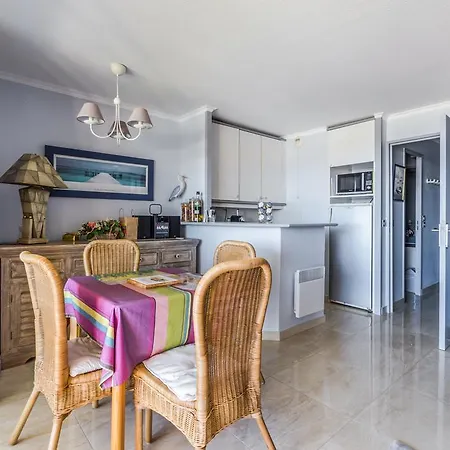 Le Hameau Cap Esterel - Maeva Appartement *